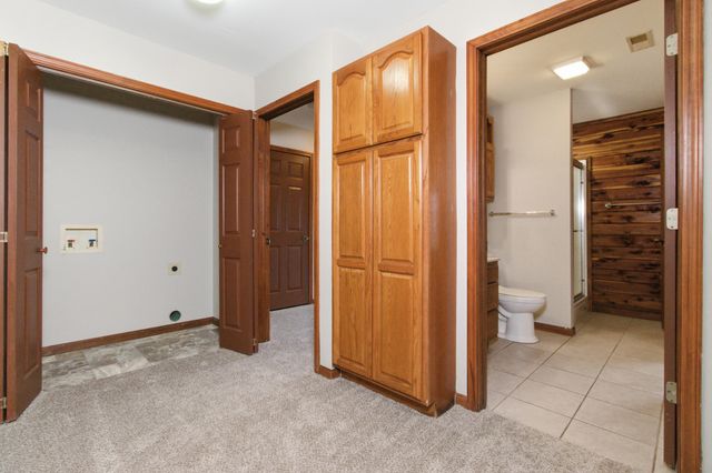 8372 County Road 5090, West Plains, MO 65775