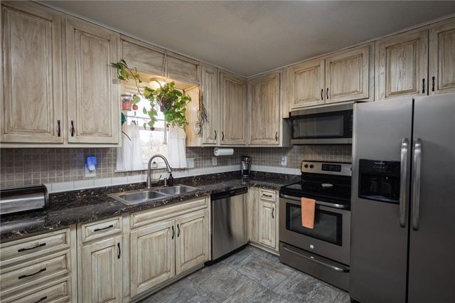 626 Jill Ann Drive, Knob Noster, MO 65336