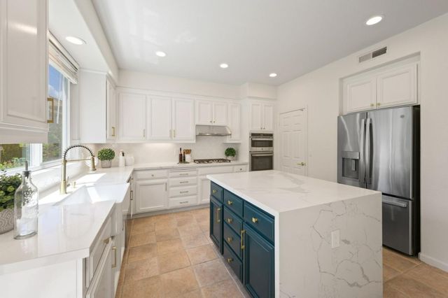 1718 Via Lugano, San Jose, CA 95120