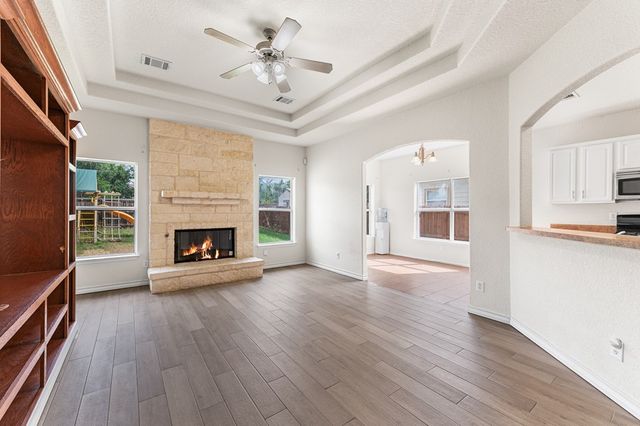 7619 Bit Cir, Elmendorf, TX 78112