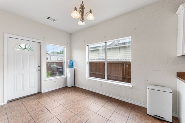 7619 Bit Cir, Elmendorf, TX 78112