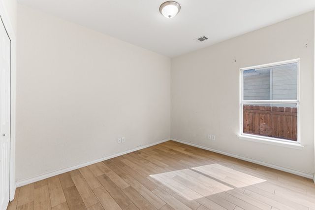 7619 Bit Cir, Elmendorf, TX 78112