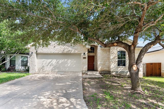 7619 Bit Cir, Elmendorf, TX 78112