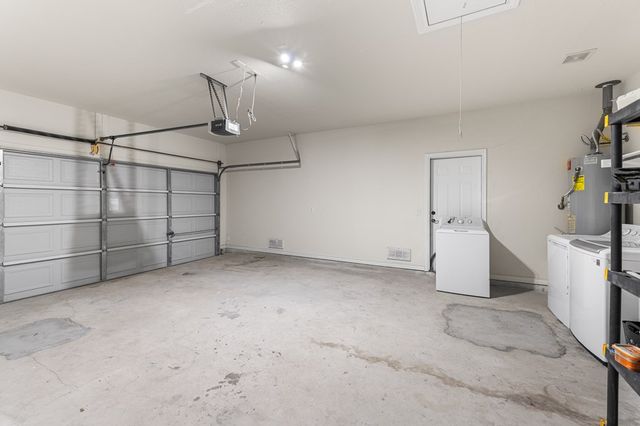 7619 Bit Cir, Elmendorf, TX 78112