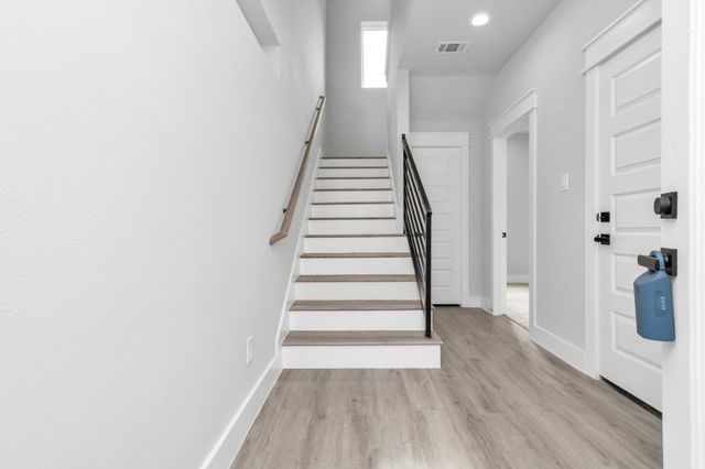 2706 Dennis Street, Houston, TX 77004