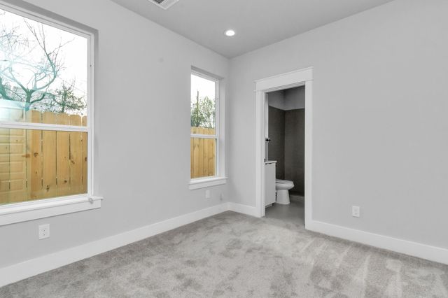 2706 Dennis Street, Houston, TX 77004