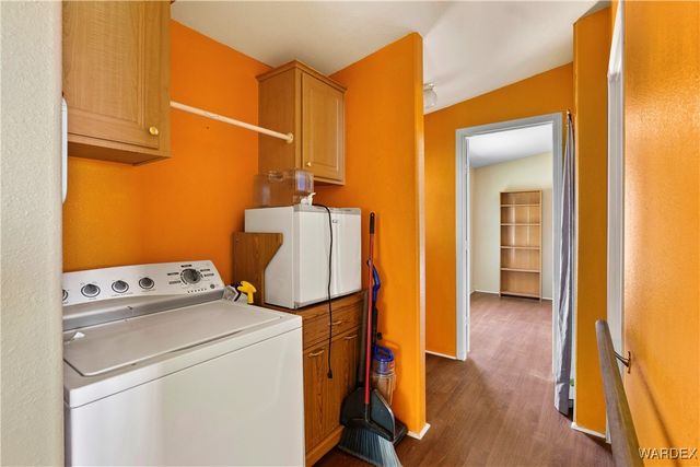 6705 E Red Barrel Drive, Yucca, AZ 86438