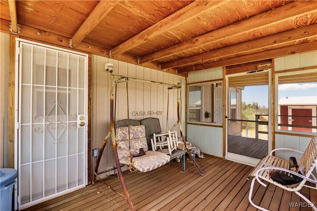 6705 E Red Barrel Drive, Yucca, AZ 86438
