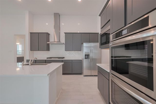 2825 Golden Isle Drive, Texas City, TX 77568