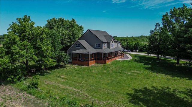 8555 NW Old US 169 Highway, Gower, MO 64454