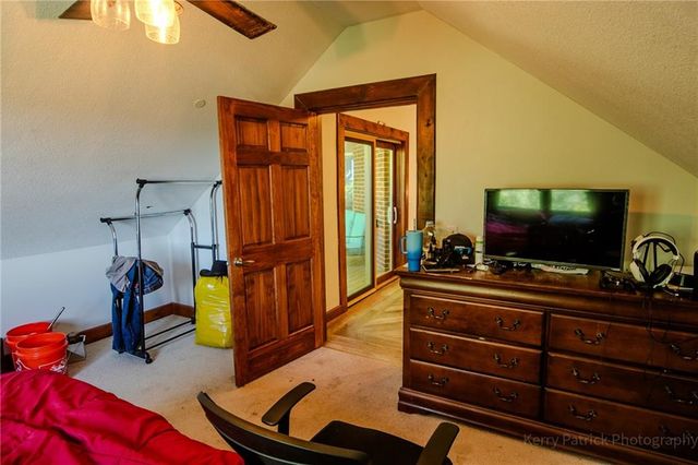 8555 NW Old US 169 Highway, Gower, MO 64454