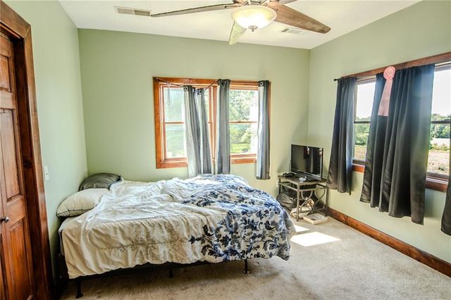 8555 NW Old US 169 Highway, Gower, MO 64454
