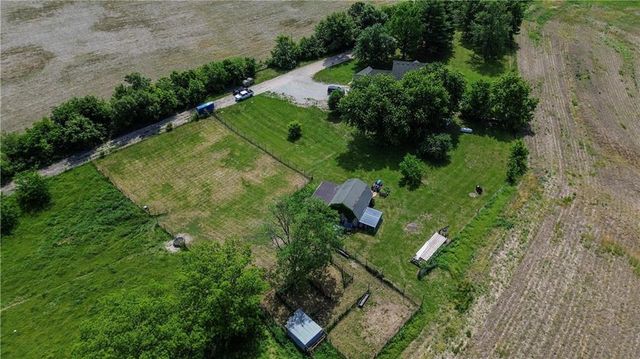 8555 NW Old US 169 Highway, Gower, MO 64454