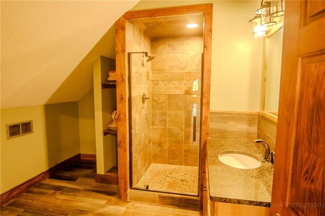 8555 NW Old US 169 Highway, Gower, MO 64454