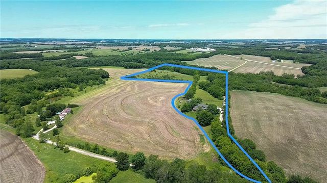 8555 NW Old US 169 Highway, Gower, MO 64454