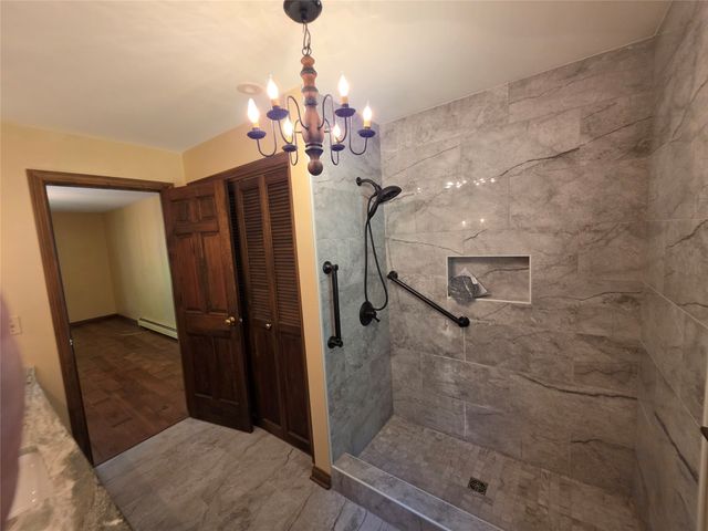 7100 BARGAIN Road, Erie, PA 16509