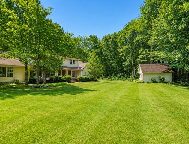 7100 BARGAIN Road, Erie, PA 16509