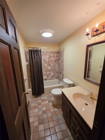 7100 BARGAIN Road, Erie, PA 16509