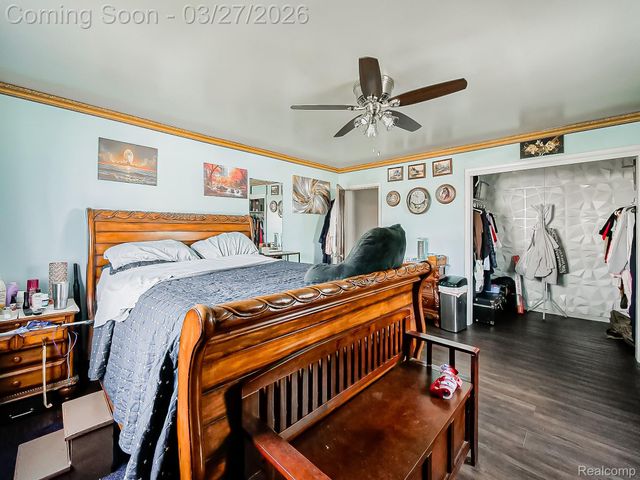 115 W Elza Avenue, Hazel Park, MI 48030