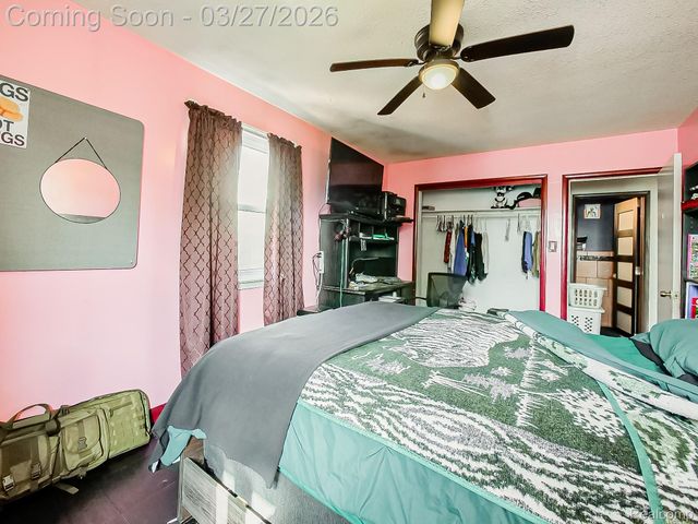 115 W Elza Avenue, Hazel Park, MI 48030