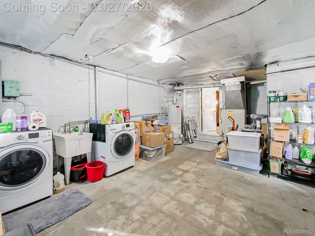 115 W Elza Avenue, Hazel Park, MI 48030