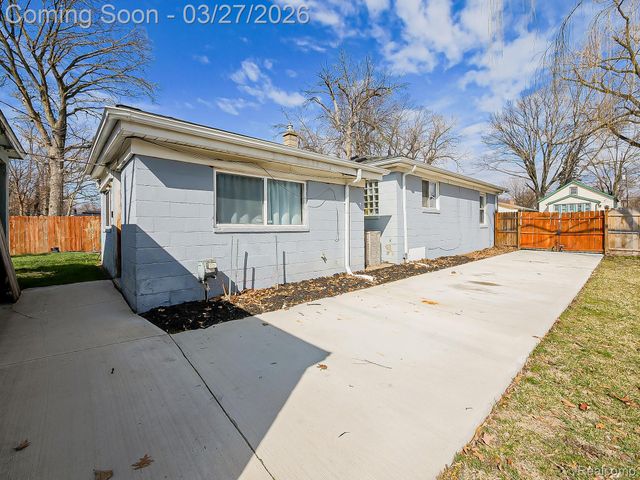115 W Elza Avenue, Hazel Park, MI 48030