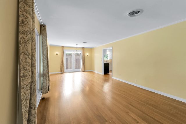 5024 Rexton Lane, Dallas, TX 75214