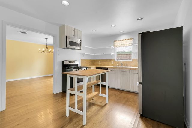 5024 Rexton Lane, Dallas, TX 75214