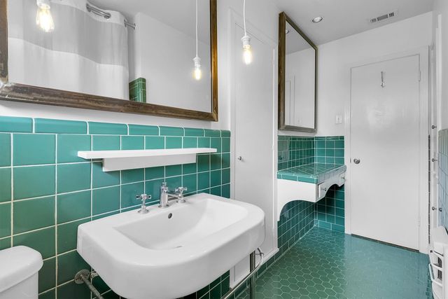 5024 Rexton Lane, Dallas, TX 75214