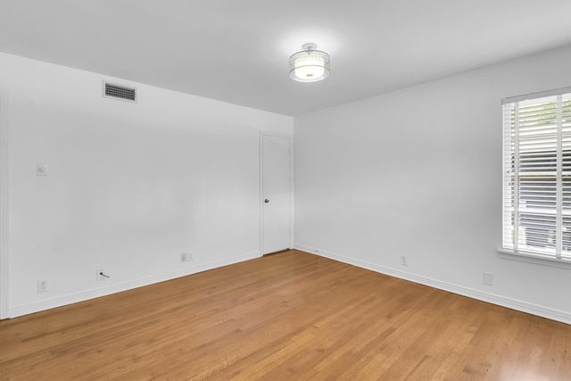 5024 Rexton Lane, Dallas, TX 75214