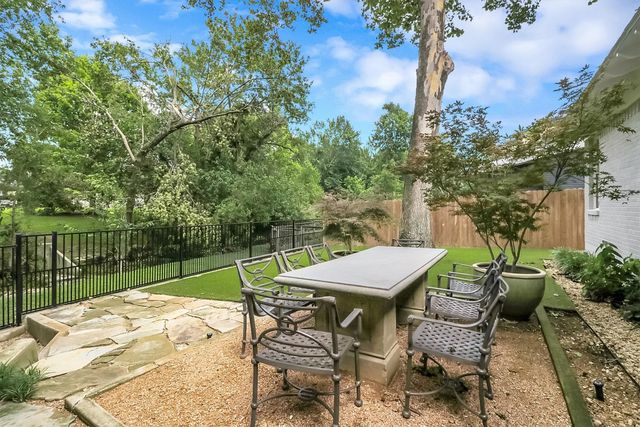 5024 Rexton Lane, Dallas, TX 75214