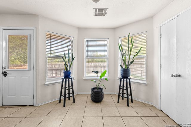 1706 Guilford, San Antonio, TX 78245