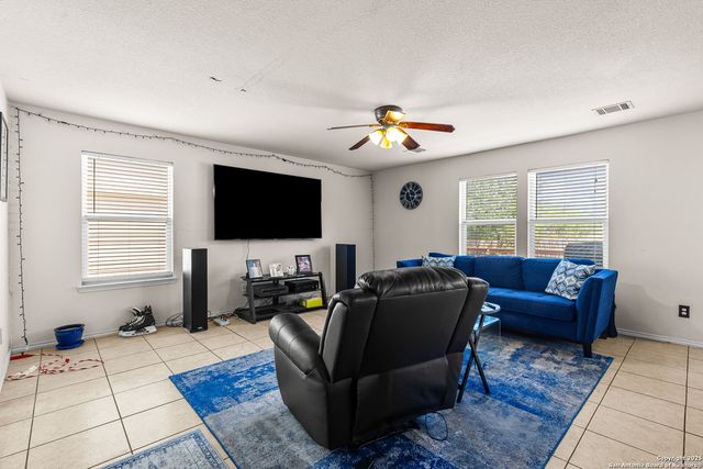 1706 Guilford, San Antonio, TX 78245