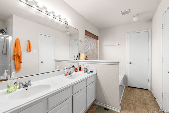 1706 Guilford, San Antonio, TX 78245