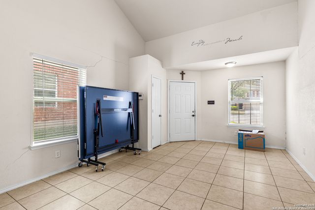 1706 Guilford, San Antonio, TX 78245