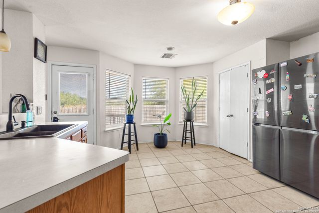1706 Guilford, San Antonio, TX 78245