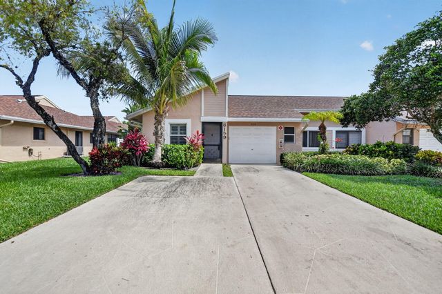 8159 Summerbreeze Lane, Boca Raton, FL 33496