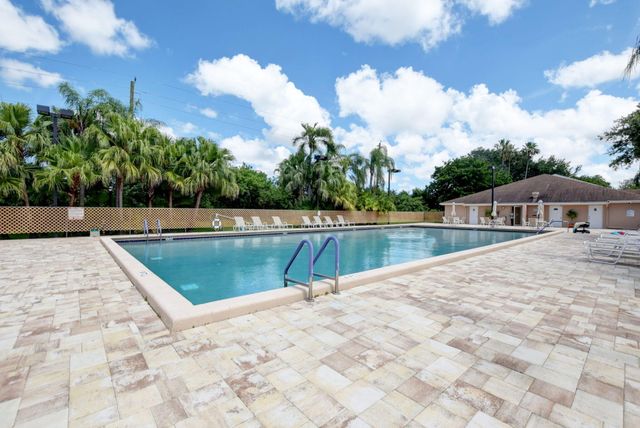 8159 Summerbreeze Lane, Boca Raton, FL 33496