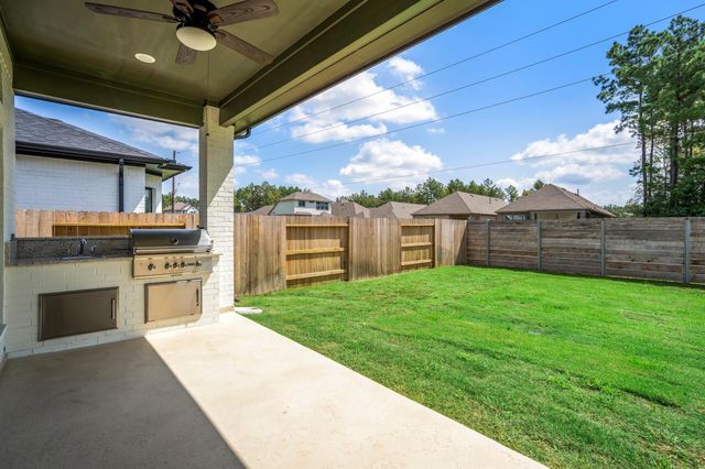 17218 Blooming Suzans Lane, Conroe, TX 77302