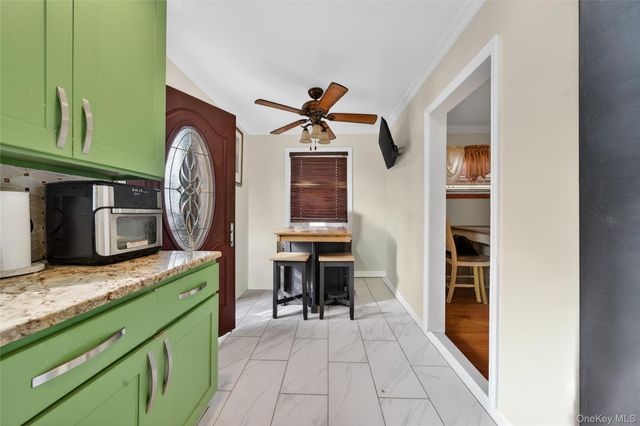 10424 187th Street, Saint Albans, NY 11412