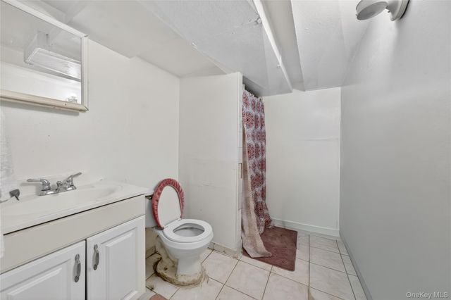 10424 187th Street, Saint Albans, NY 11412