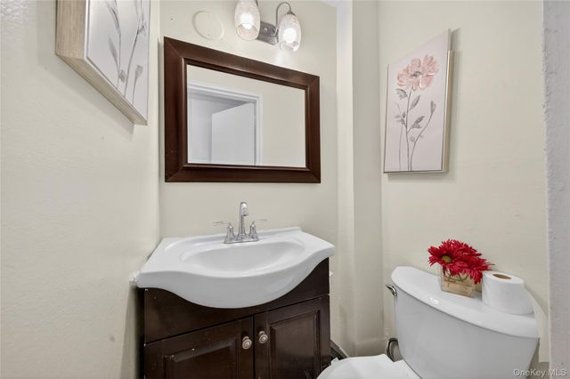 10424 187th Street, Saint Albans, NY 11412