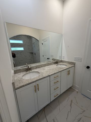 1004 Tiane Trail, Gallatin, TN 37066