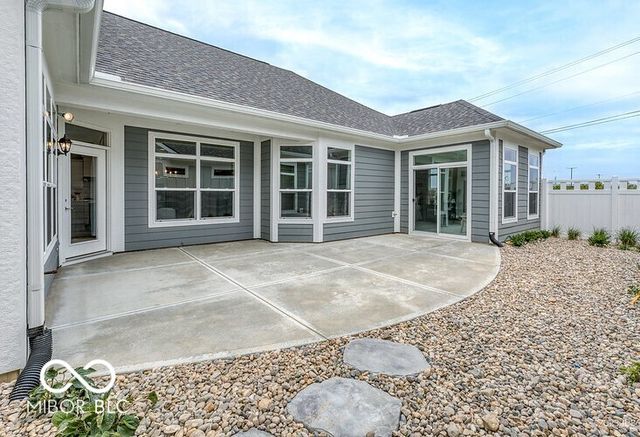 7031 Yosemite Drive, Zionsville, IN 46077