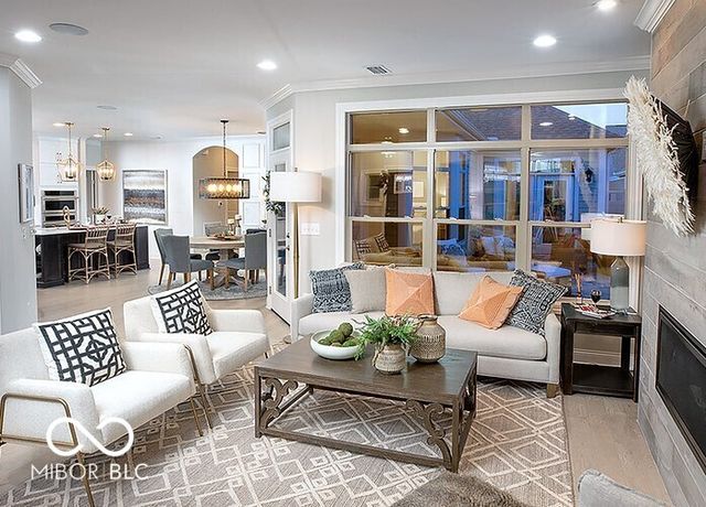 7031 Yosemite Drive, Zionsville, IN 46077