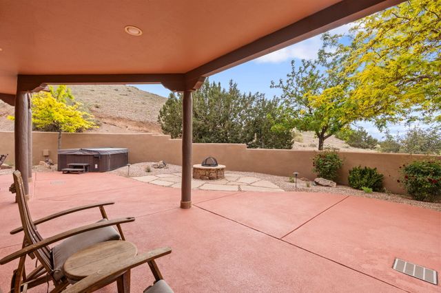 34 Santa Ana Loop, Placitas, NM 87043