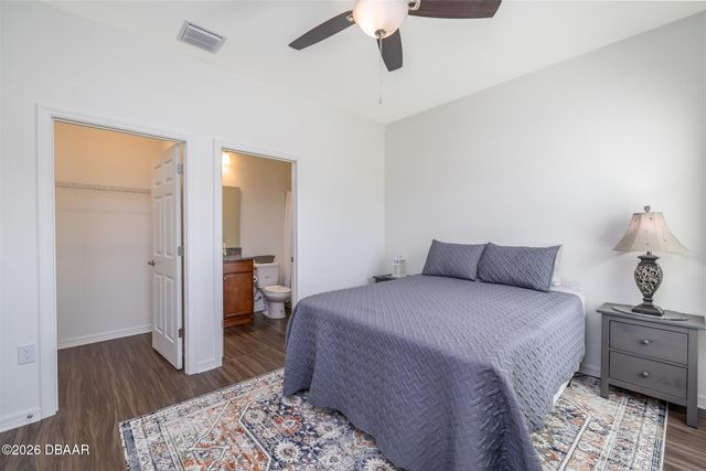 18 Oakleaf Way, Palm Coast, FL 32137