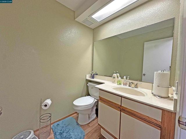 1114 Alta Marino Cir, Pinole, CA 94564