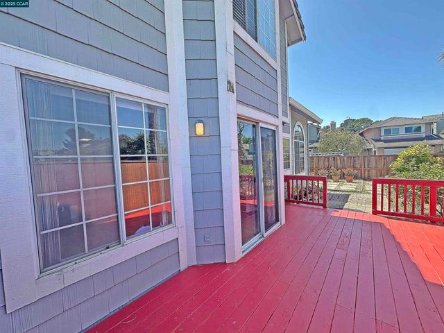 1114 Alta Marino Cir, Pinole, CA 94564