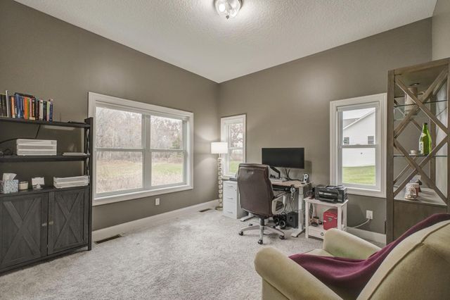 1075 Autumn Oak Lane, Hudson, WI 54016